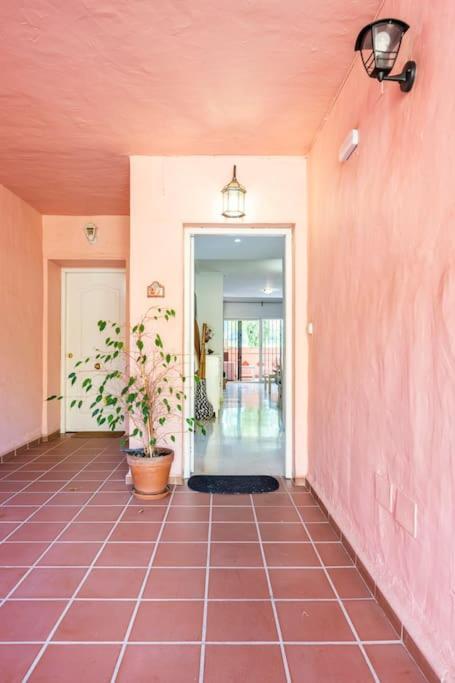 Apartamento En Marbella Guadalmina Primera Linea De Campo De Golf Los Cartujanos Dış mekan fotoğraf